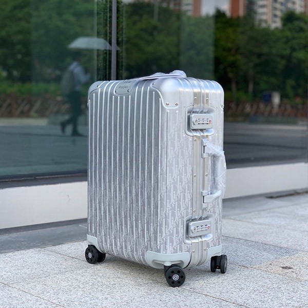 Rimowa Dior collaboration replica carry case CABIN rie64590