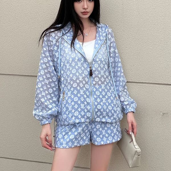 Super low price!Louis Vuitton windbreaker replica vus35486 Super low price!Louis Vuitton windbreaker replica vus35486