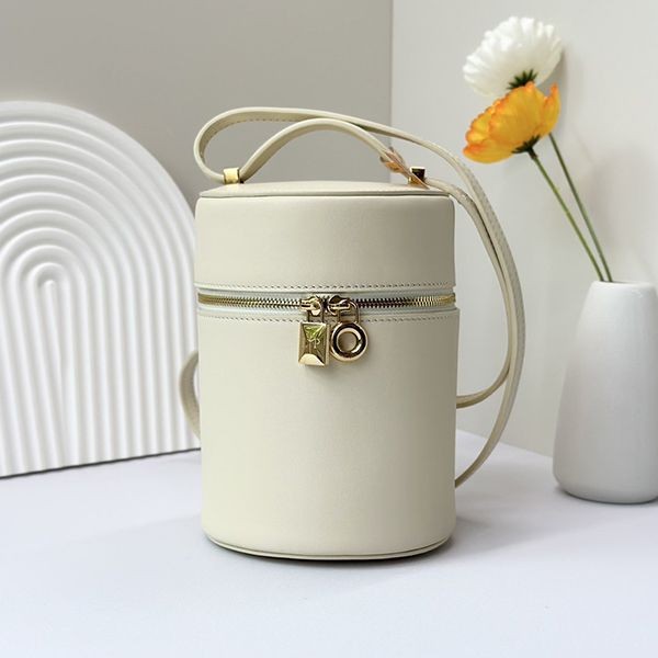 Ultra-limited edition Loro Piana Medium Extra Case Grade N rov79338 Ultra-limited edition Loro Piana Medium Extra Case Grade N rov79338