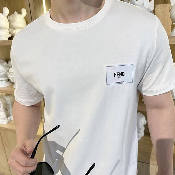 Very popular! Fendi replica men's logo embroidered cotton short sleeve T-shirt white feq54158 Very popular! Fendi replica men's logo embroidered cotton short sleeve T-shirt white feq54158