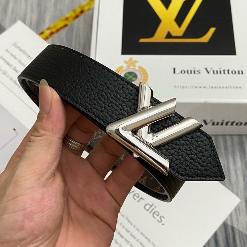 Not available in JapanLouis Vuitton Santur Twist Replica 30MM Reversible Belt vud28010 Not available in JapanLouis Vuitton Santur Twist Replica 30MM Reversible Belt vud28010