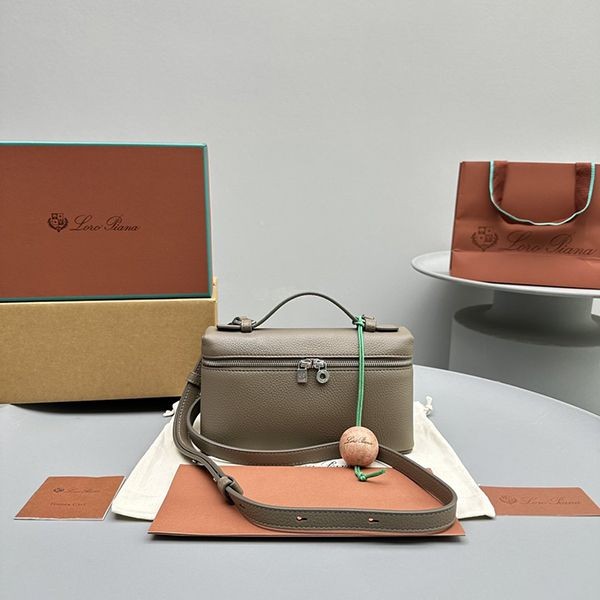 Extremely rare! Loro Piana Extra Pocket Pouch L19 fake shoulder bag rop81930