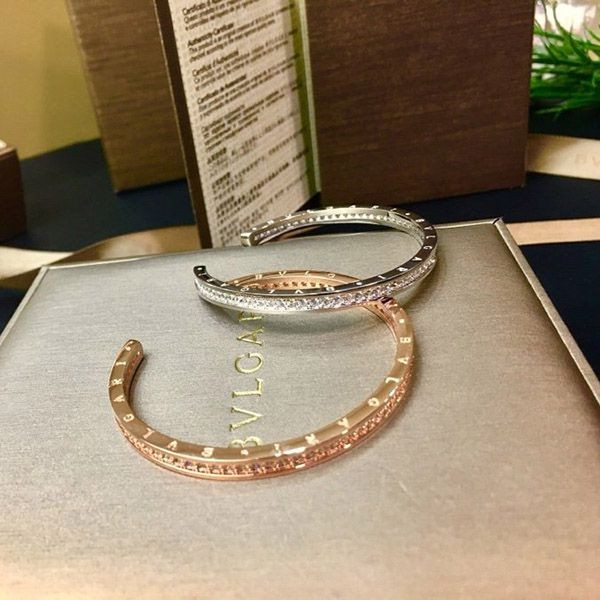 The rapidly growing popularity of Bulgari Diva Dream replica bracelet Buo25212