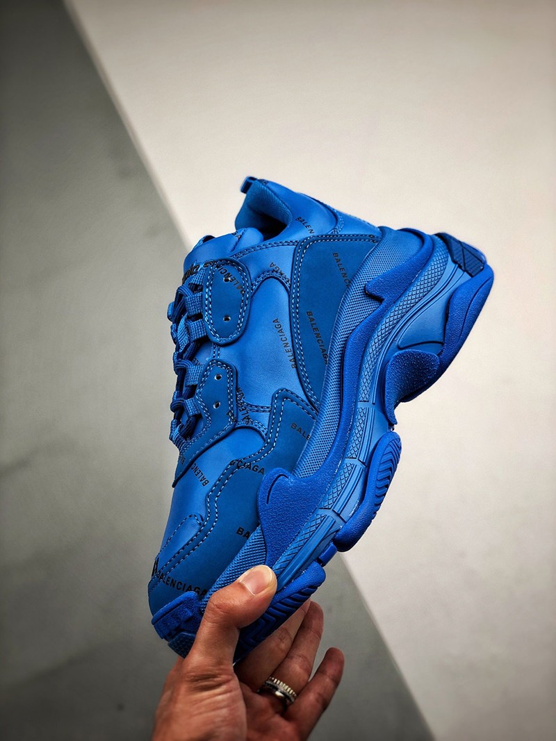 Balenciaga Triple S Sneakers BAZ98042