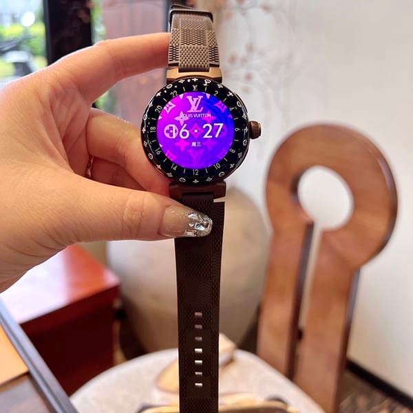★Safe shipping with trackingLouis Vuitton Tambour Horizon Smartwatch vul36894
