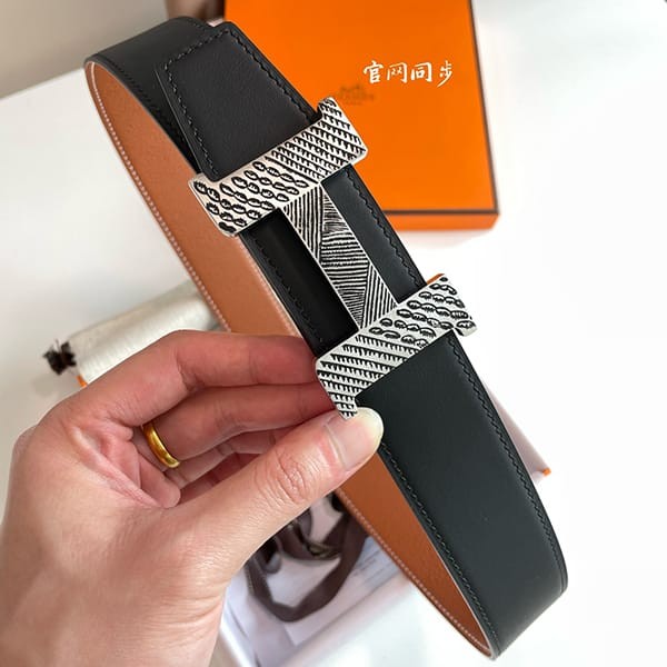 The rapidly growing popularity of Hermes replica reversible belt ere09686