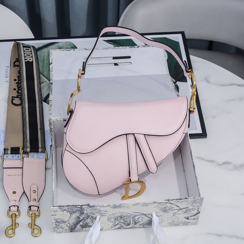 New spring items: Dior replica shoulder bag, saddle bag dee76323