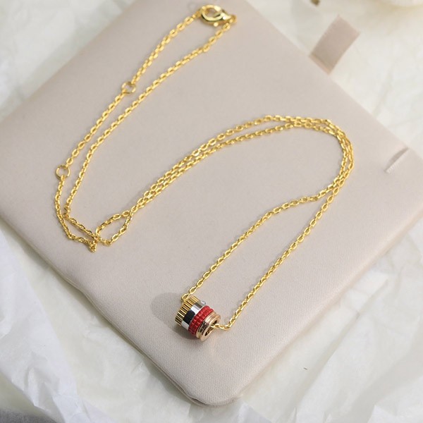 Boucheron Replica Quatre Red Pendant Small JPN00617