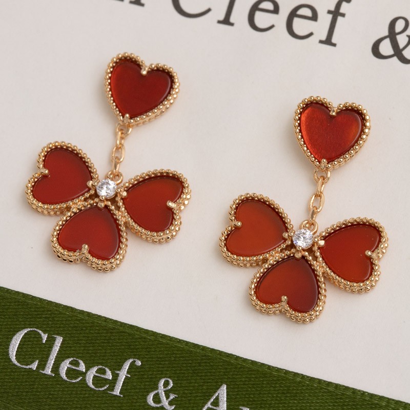 Free shipping Van Cleef & Arpels Sweet Alhambra Fou Yearage replica VCARN5PP00 Free shipping Van Cleef & Arpels Sweet Alhambra Fou Yearage replica VCARN5PP00