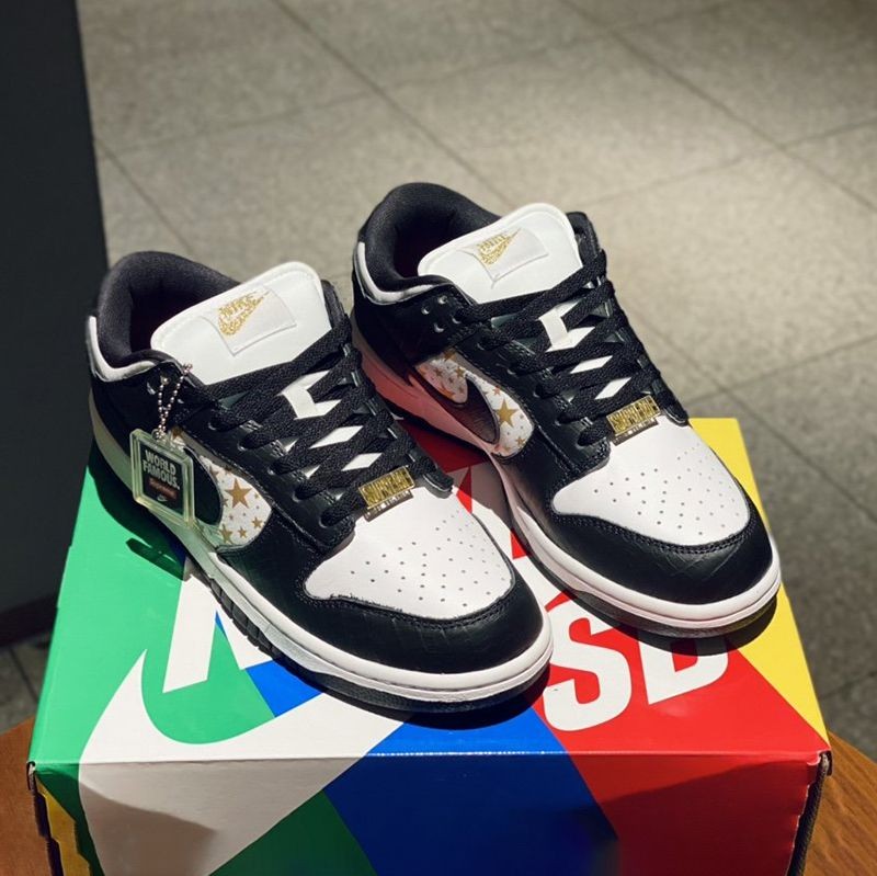 Very popular! Supreme x Nike SB Dunk Low Stars "Black" DH3228102