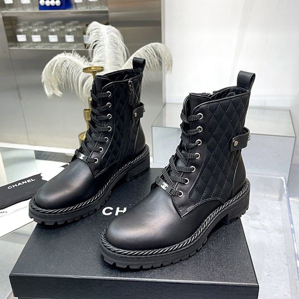 Classic Chanel Replica Lace-up Leather Ankle Boots she70717