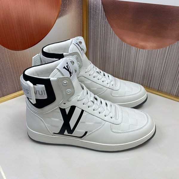 Nice Louis Vuitton Monogram Sneakers Replica vud56287