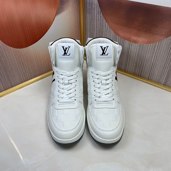 Nice Louis Vuitton Monogram Sneakers Replica vud56287