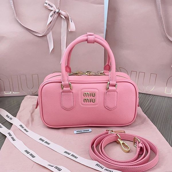 Love at first sight? Miu Miu Leather Logo Shoulder Copy Top Handle Small Bag myc83316 Love at first sight? Miu Miu Leather Logo Shoulder Copy Top Handle Small Bag myc83316