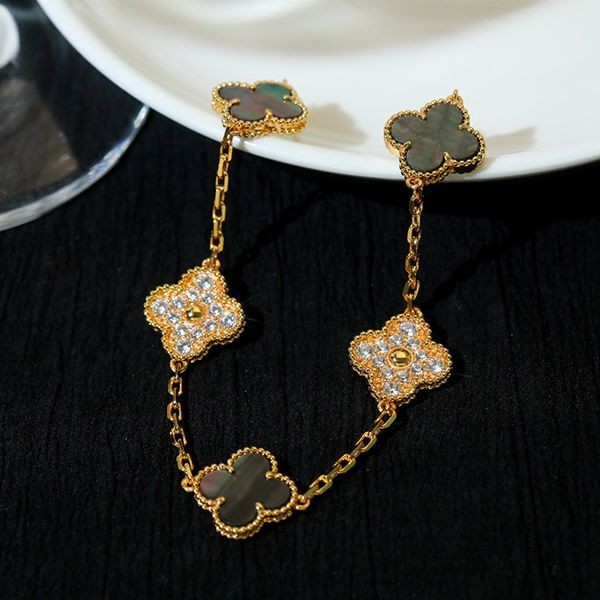 Popular Van Cleef & Arpels Replica Vintage Alhambra Bracelet vah70299