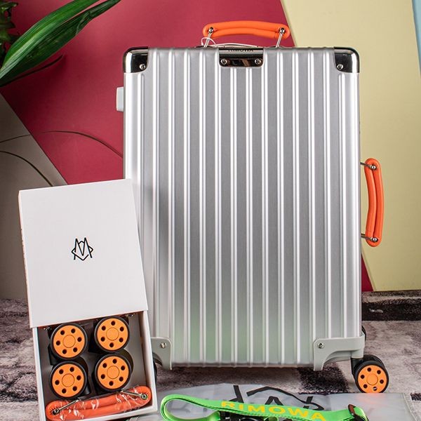 New and hard to find [Rimowa] Classic "Cabin" suitcase fake rit82557