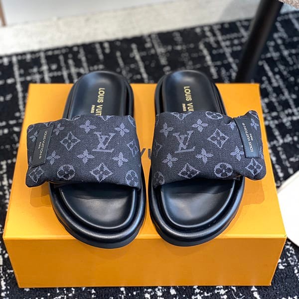 n grade recommendedLouis Vuitton pool pillow line mule fake vug05426