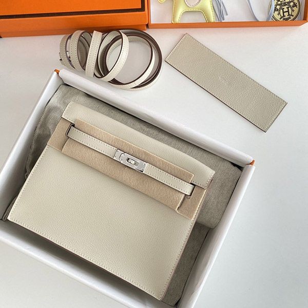 Classic Hermes Replica Kelly Dance 22cm Inner Stitching Two-tone Metal Fittings eru25502 Classic Hermes Replica Kelly Dance 22cm Inner Stitching Two-tone Metal Fittings eru25502