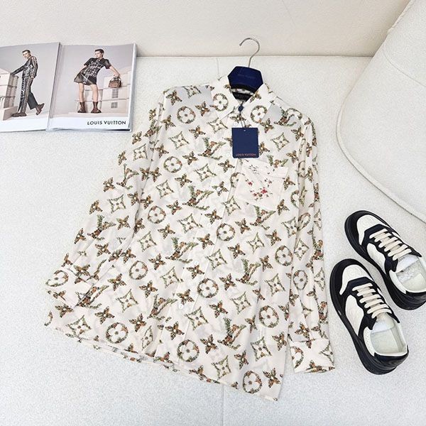 CuteLouis Vuitton Floral Monogram Pajama Shirt Replica vum07852 CuteLouis Vuitton Floral Monogram Pajama Shirt Replica vum07852