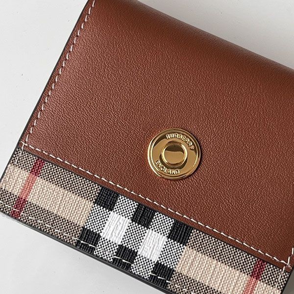 Burberry Small Replica Wallet Bi-fold Wallet Baj43367