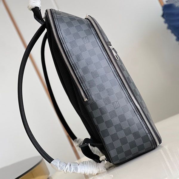 Hard to finLouis Vuitton men's backpack replica Michael Damier N58024