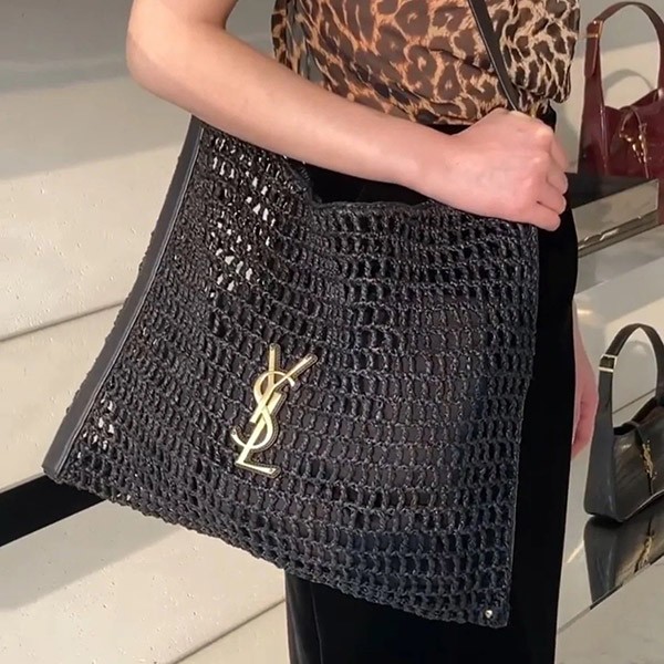 Saint Laurent Replica Cassandra Shoulder Bag (Raffia Macrame) OXALIS 781289GAAEA1000 Saint Laurent Replica Cassandra Shoulder Bag (Raffia Macrame) OXALIS 781289GAAEA1000