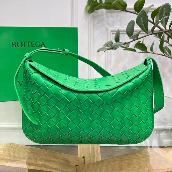 Bottega Veneta flap leather handbag replica bol24180