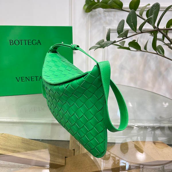 Bottega Veneta flap leather handbag replica bol24180