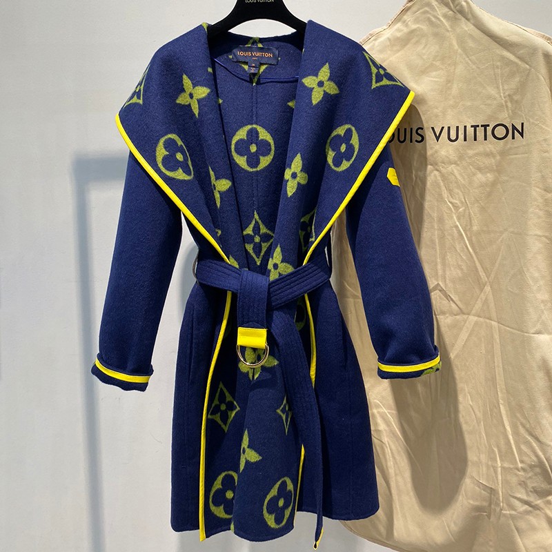 Battle foLouis Vuitton Coat Replica Giant Monogram VUS55216