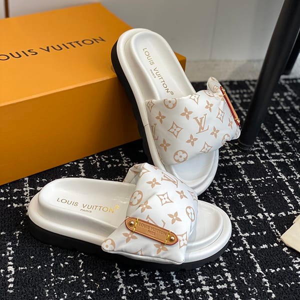 Hard to findLouis Vuitton Pool Pillow Line Mule Parody vup01116