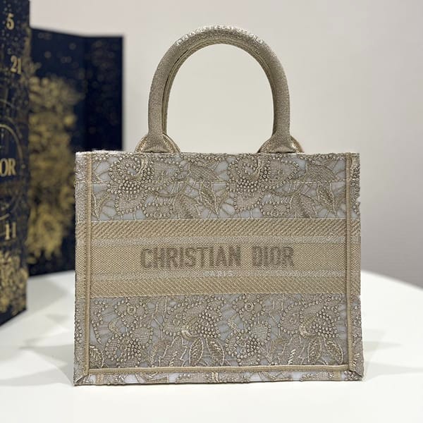 Stylish Dior Book Tote Replica Bag Medium Beige dez58765 Stylish Dior Book Tote Replica Bag Medium Beige dez58765