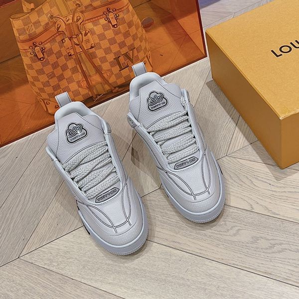 Louis Vuitton] LV Skateboarding Line Sneakers 1ABZ5O