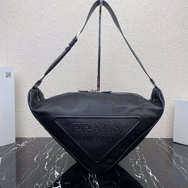 Easy to use Prada Triangle Leather Shoulder Bag Replica puc08206 Easy to use Prada Triangle Leather Shoulder Bag Replica puc08206