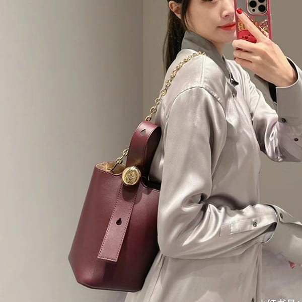 Competitive Loewe Pebble Bucket Bag Mini Replica lov60741 Competitive Loewe Pebble Bucket Bag Mini Replica lov60741
