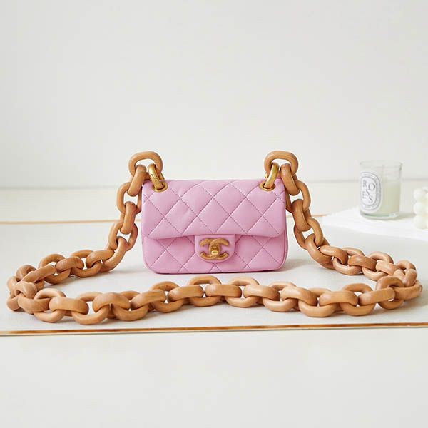 Eye-catching wooden chain [Chanel replica] Mini flap bag shu08443
