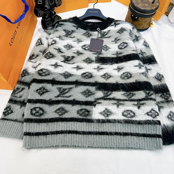 RareLouis Vuitton replica pullover sweatshirt vui33164