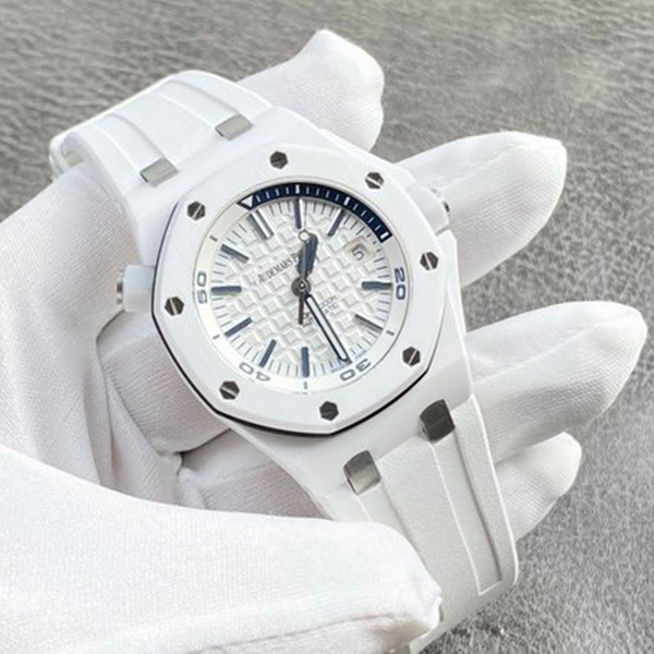 Audemars Piguet White Ceramic Case Replica Royal Oak Offshore Diver 15707CBOO Audemars Piguet White Ceramic Case Replica Royal Oak Offshore Diver 15707CBOO
