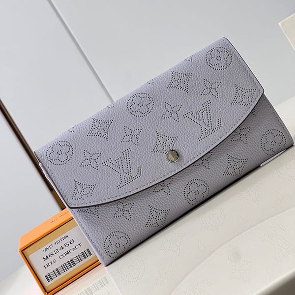 Very popular all over the world? Louis Vuitton replica Portefeuille Iris folding long wallet M82456