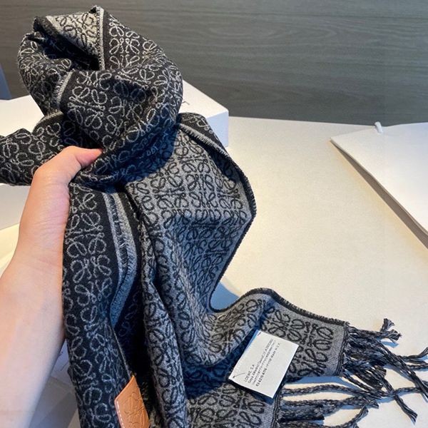 Classic and popular Loewe Anagram wool scarf replica lou51143