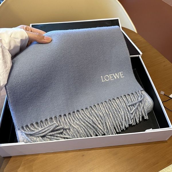 I definitely want it! Cute? Loewe Anagram Cashmere Scarf Replica low91614
