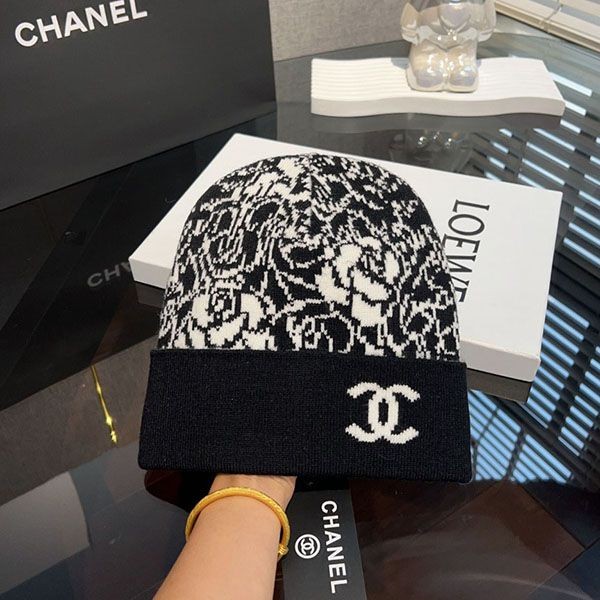 [Great Deal] Chanel Knit Hat Elegant Camellia & CC shq12527