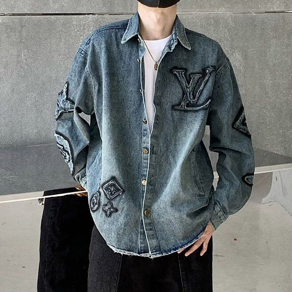 I definitely want it! Louis Vuitton Stonewash Denim Jacket Replica vui33472