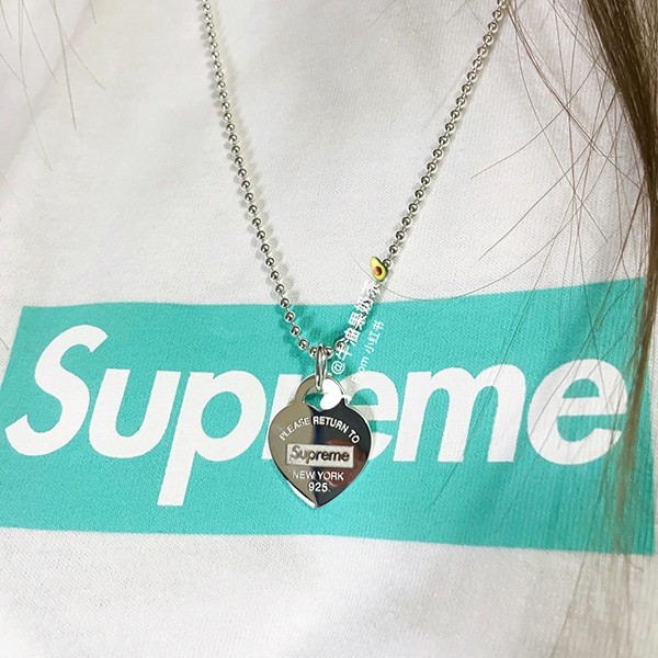 Sure to sell out! Supreme/Tiffany collaboration Return to Tiffany 3-piece set of earrings, bracelet, and necklace Tie54720
