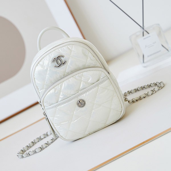 [Stand out from the crowd!] New Chanel replica backpack with mirror! sha18430