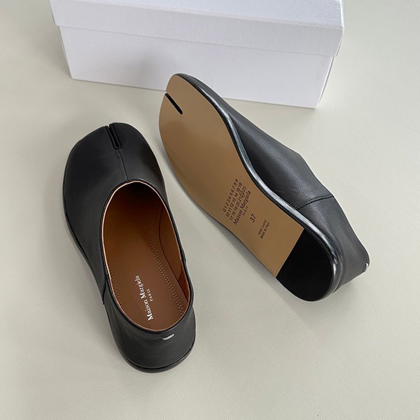 High quality Maison Margiela Tabi fake shoes slip-ons Mam30217