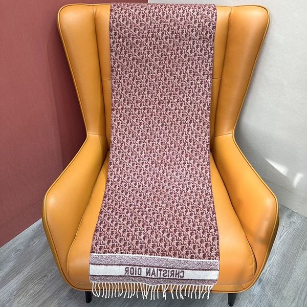 Perfect as a gift? [Dior] Oblique reversible scarf replica deo54302