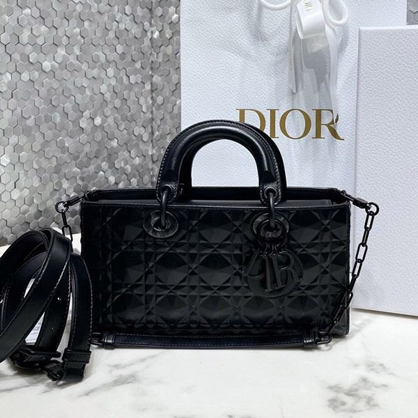 Dior "Lady D-Joy" Medium Bag Replica deu23879 Dior "Lady D-Joy" Medium Bag Replica deu23879