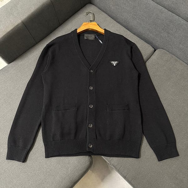 Super cheap price! Prada logo wool cardigan knit V-neck fake puq43640