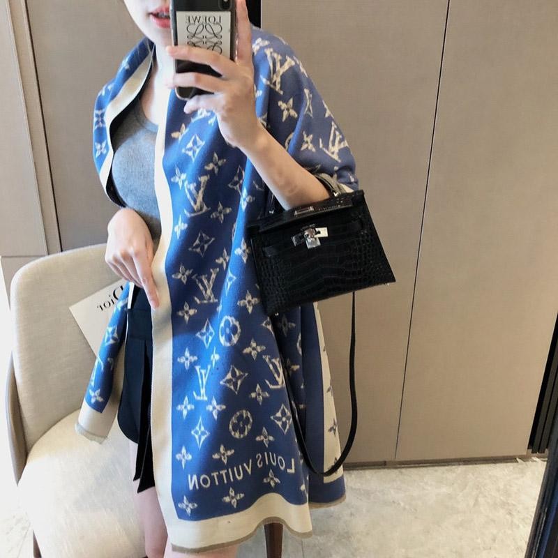 Perfect as a gift? [Louis Vuitton] Echarpe Logomania Scarf 2 colors vuo06698