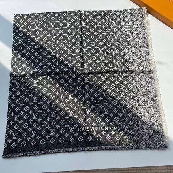 Stylish Louis Vuitton shawl replica Monogram denim vup19388